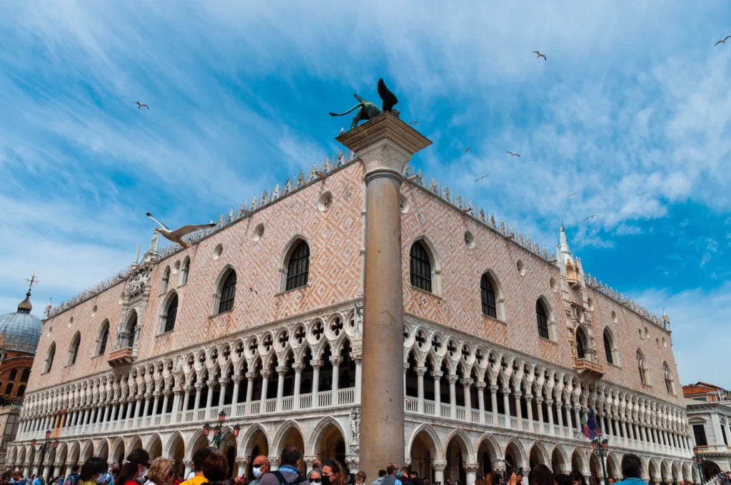 besuch des dogenpalastes in venedig