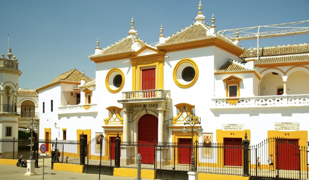 Eingang der Plaza de Toros von Sevilla