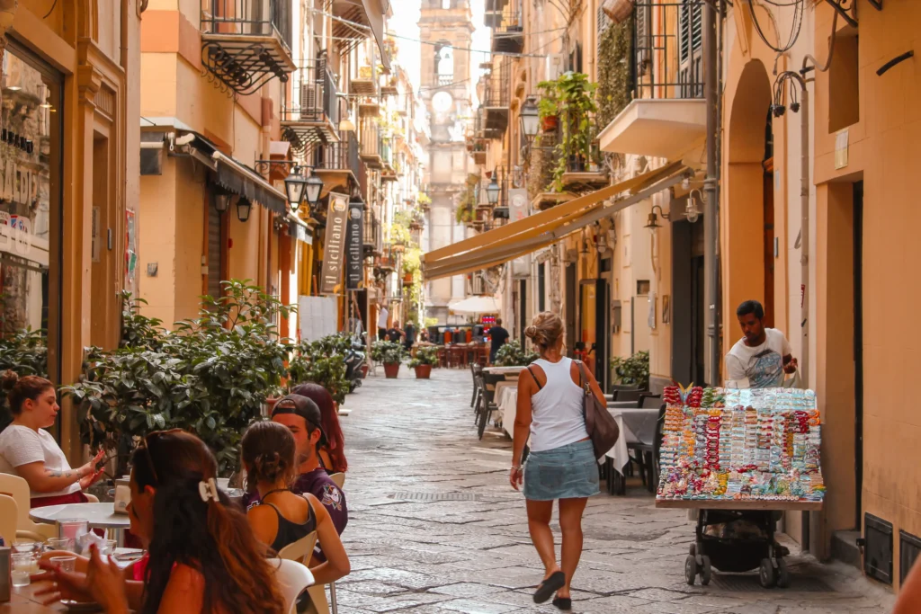 Eine Straße in Palermo, Sizilien