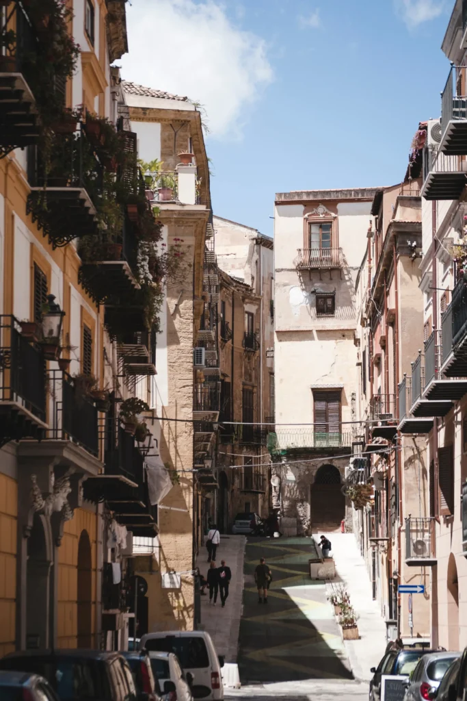 Via Nino Basile in Palermo, Sizilien, Italien