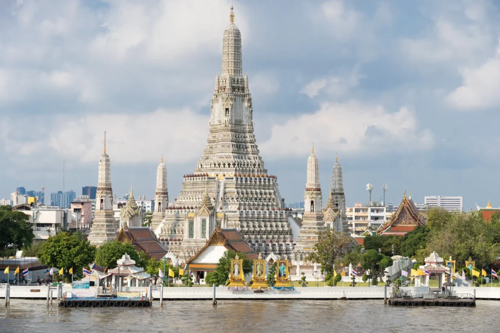 Wat Arun Tempel, eine der besten Sehenswürdigkeiten in Bangkok